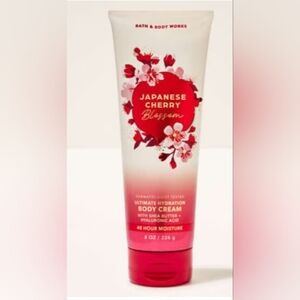 Bath & Body Works Japanese Cherry Blossom Body Cream NWT